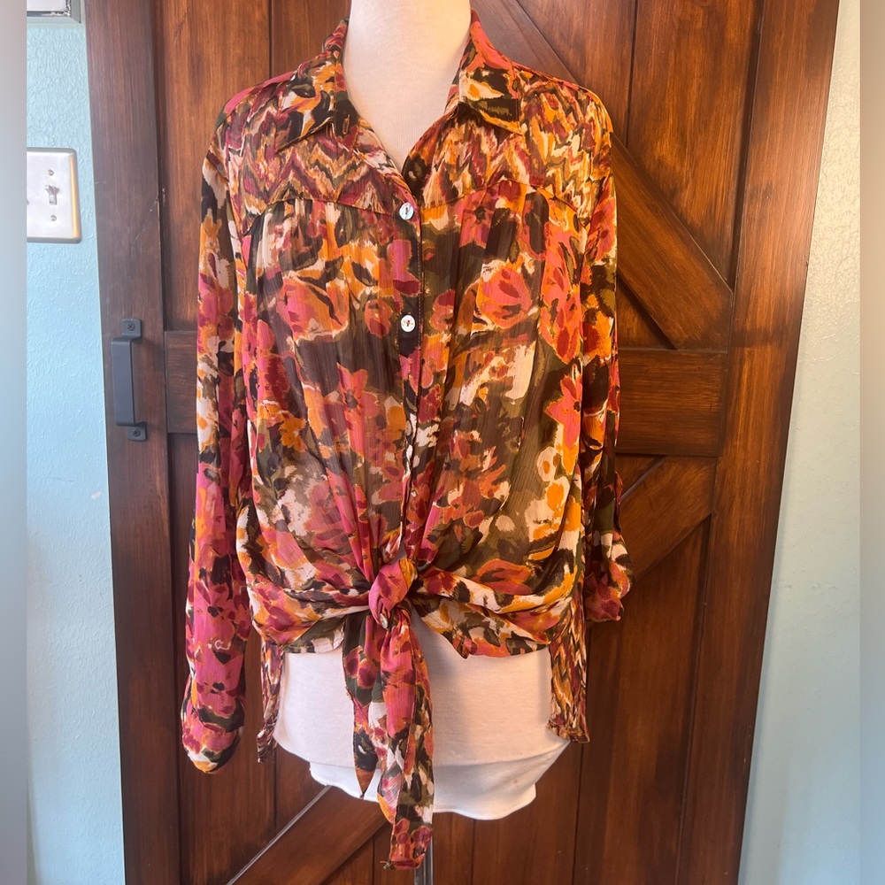 Fig and Flower Sheer Floral Blouse Women's 2X - Picture 3 of 8